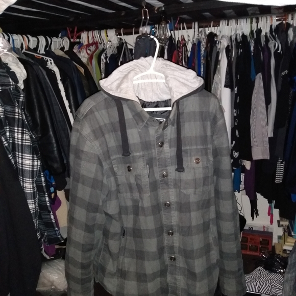 Speed and strength hoidie - Picture 3 of 3